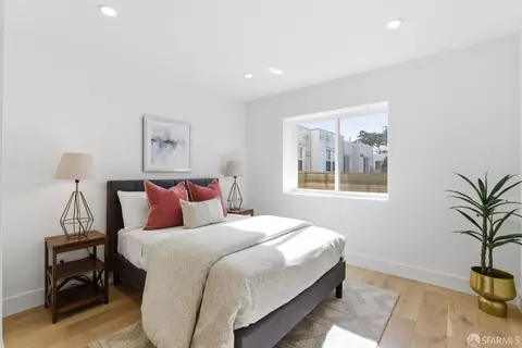 Bedroom - 2587 35th Ave, San Francisco, CA 94116 photo 12 of 13