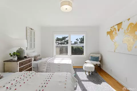 Bedroom - 2587 35th Ave, San Francisco, CA 94116 photo 9 of 13