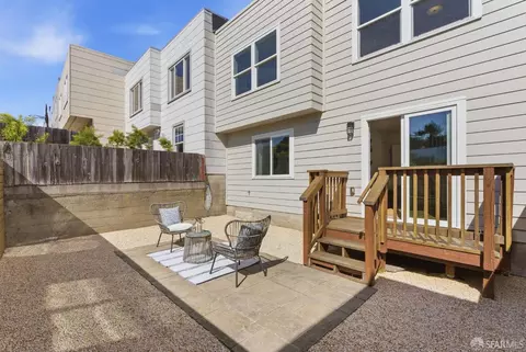 Exterior - 2587 35th Ave, San Francisco, CA 94116 photo 5 of 11
