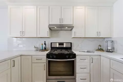 Kitchen - 2587 35th Ave, San Francisco, CA 94116 photo 8 of 8