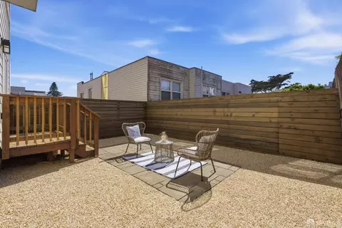 Exterior - 2587 35th Ave, San Francisco, CA 94116 photo 7 of 11