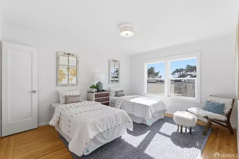 Bedroom - 2587 35th Ave, San Francisco, CA 94116 photo 6 of 13