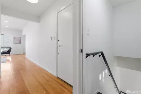 Entry Way - 2587 35th Ave, San Francisco, CA 94116 photo 6 of 6