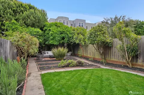 Exterior - 546 18th Ave, San Francisco, CA 94121 photo 4 of 11