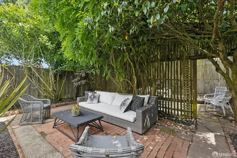 Exterior - 546 18th Ave, San Francisco, CA 94121 photo 7 of 11