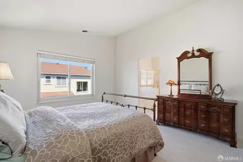 Bedroom - 2201 Mariner Way, San Leandro, CA 94579 photo 2 of 4