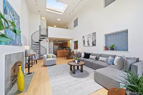 950 Harrison St #215, San Francisco, CA 94107