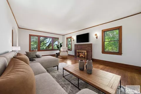 Living - 451 Vincente Ave, Berkeley, CA 94707 photo 2 of 14