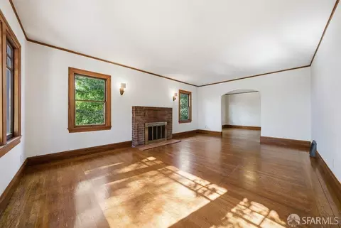 Living - 451 Vincente Ave, Berkeley, CA 94707 photo 9 of 14