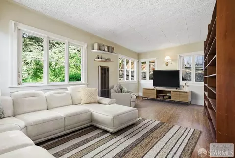 Living - 451 Vincente Ave, Berkeley, CA 94707 photo 13 of 14