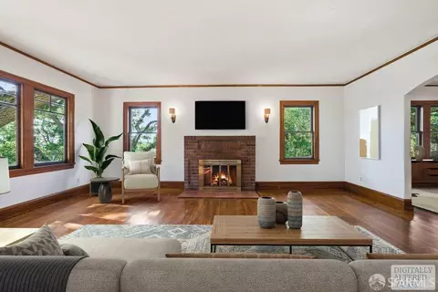 451 Vincente Ave, Berkeley, CA 94707
