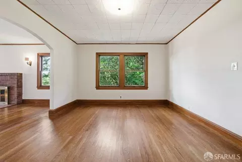 Living - 451 Vincente Ave, Berkeley, CA 94707 photo 10 of 14