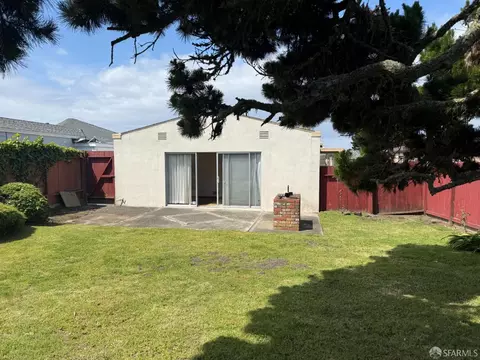 Exterior - 273 El Dorado Dr, Pacifica, CA 94044 photo 5 of 10