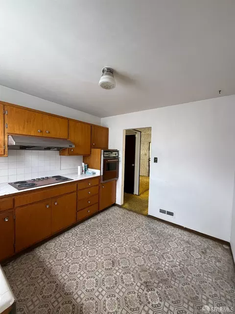 Kitchen - 273 El Dorado Dr, Pacifica, CA 94044 photo 2 of 2