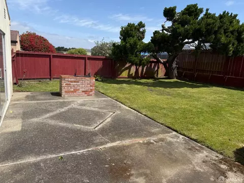 Exterior - 273 El Dorado Dr, Pacifica, CA 94044 photo 9 of 10