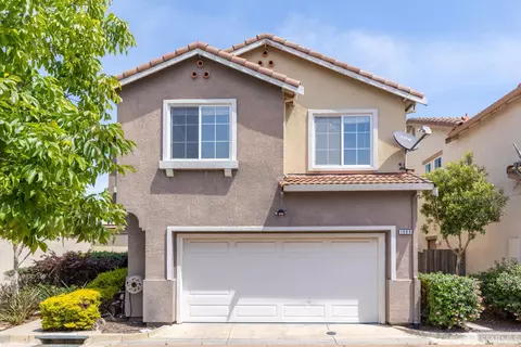 1099 Farmstead Ct, San Pablo, CA 94806