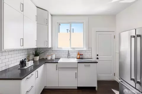 Kitchen - 535 40th Ave, San Francisco, CA 94121 photo 1 of 4