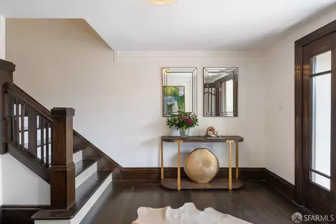 Entry Way - 535 40th Ave, San Francisco, CA 94121 photo 2 of 7
