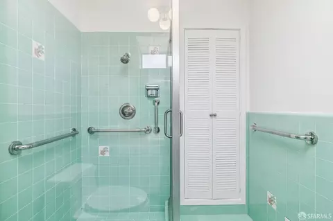 Bath - 36 Turquoise Way, San Francisco, CA 94131 photo 2 of 3
