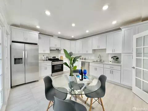 Kitchen - 801 Vienna St, San Francisco, CA 94112 photo 3 of 9