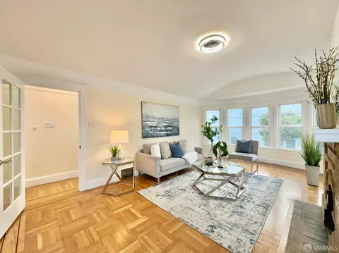 Living - 801 Vienna St, San Francisco, CA 94112 photo 1 of 5