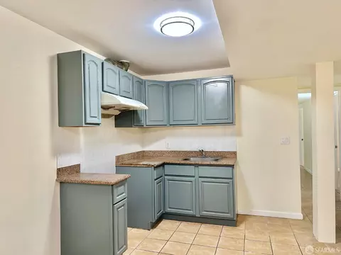 Kitchen - 801 Vienna St, San Francisco, CA 94112 photo 8 of 9