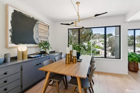 Dining - 834 Congo St, San Francisco, CA 94131 photo 4 of 5