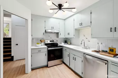 Kitchen - 834 Congo St, San Francisco, CA 94131 photo 5 of 6