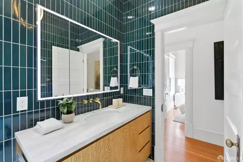 Bath - 38 Lippard Ave, San Francisco, CA 94131 photo 5 of 10