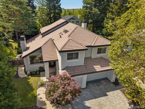 125 Cottonwood Pl, Danville, CA 94506