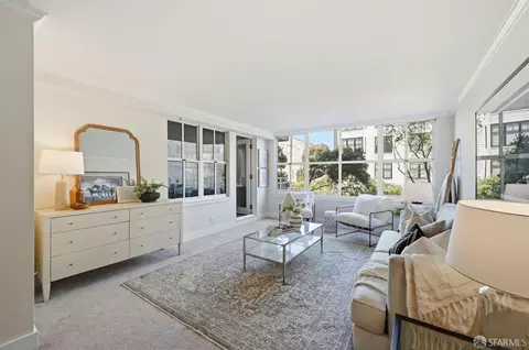 Living - 1650 Jackson St #302, San Francisco, CA 94109 photo 1 of 4