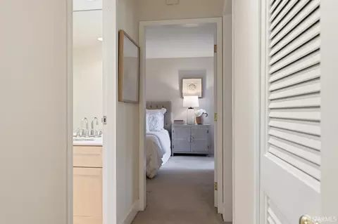 Entry Way - 1650 Jackson St #302, San Francisco, CA 94109 photo 4 of 4