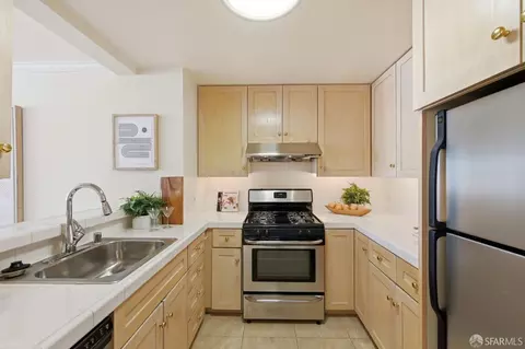 Kitchen - 1650 Jackson St #302, San Francisco, CA 94109 photo 2 of 5