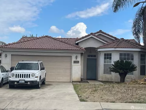 2222 W Vine St, Visalia, CA 93291