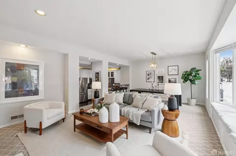 Living - 2918 Van Ness St #1, San Francisco, CA 94109 photo 7 of 7