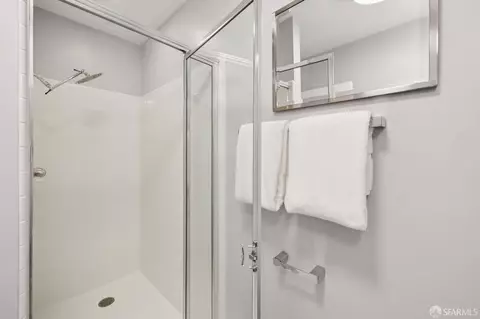 Bath - 2918 Van Ness St #1, San Francisco, CA 94109 photo 4 of 4