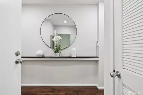 Entry Way - 2918 Van Ness St #1, San Francisco, CA 94109 photo 2 of 2