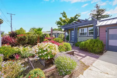 Exterior - 1550 5th St, Concord, CA 94519 photo 6 of 22