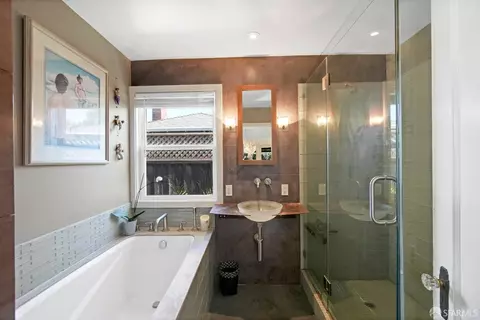 Bath - 1550 5th St, Concord, CA 94519 photo 2 of 4