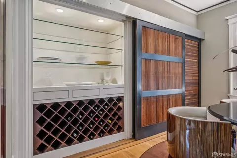 Dining - 4789 19th St, San Francisco, CA 94114 photo 4 of 5