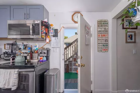 Entry Way - 1358 Clement St, San Francisco, CA 94118 photo 6 of 6