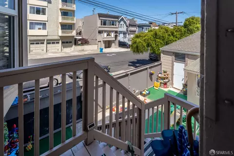 Exterior - 1358 Clement St, San Francisco, CA 94118 photo 5 of 14