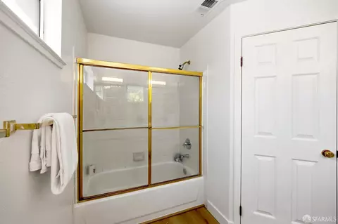 Bath - 117 Concord Cir, Mountain View, CA 94040 photo 4 of 6