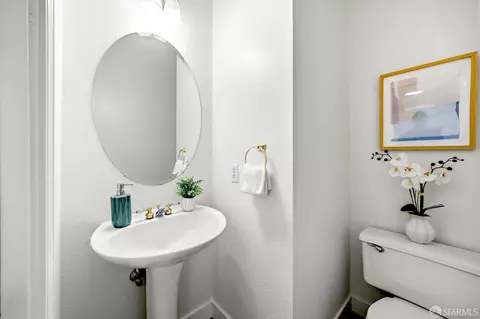 Bath - 117 Concord Cir, Mountain View, CA 94040 photo 1 of 6