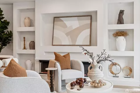 Living - 1339 46th Ave, San Francisco, CA 94122 photo 4 of 6