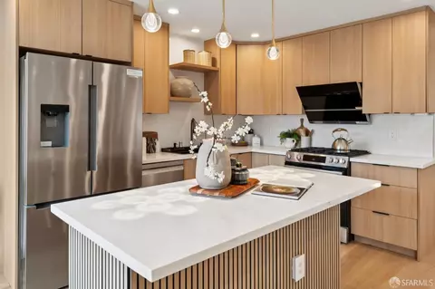 Kitchen - 1339 46th Ave, San Francisco, CA 94122 photo 4 of 9