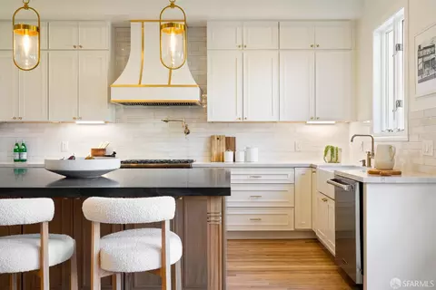 Kitchen - 281 Castro St, San Francisco, CA 94114 photo 3 of 10