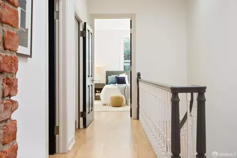 Entry Way - 281 Castro St, San Francisco, CA 94114 photo 3 of 6