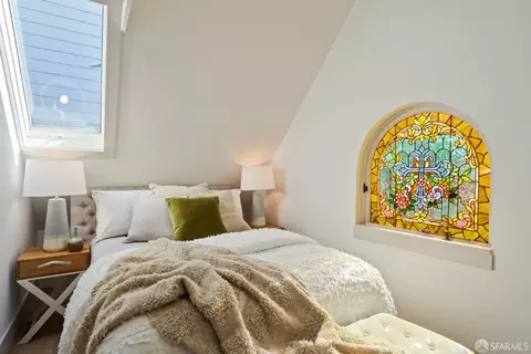 Bedroom - 281 Castro St, San Francisco, CA 94114 photo 11 of 16