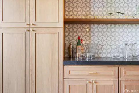 Kitchen - 281 Castro St, San Francisco, CA 94114 photo 7 of 10
